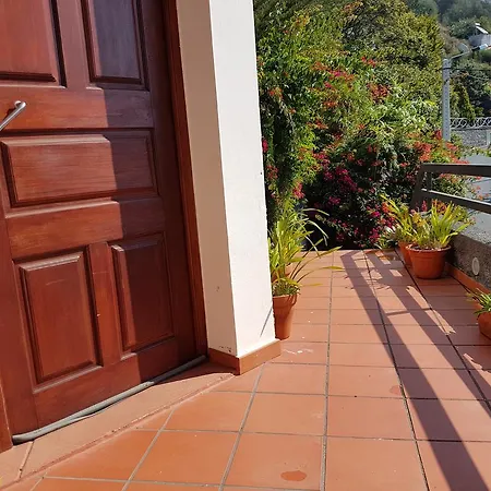 Madeira Gina's Village Ribeira Brava